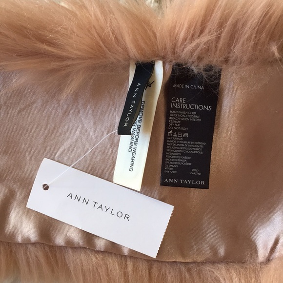 F L A S H • SALE • NWT • ANN TAYLOR Faux Fur Stole Scarf Wrap - Picture 7 of 11